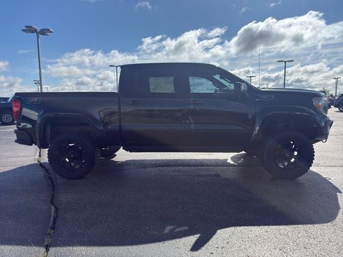 Used 2020 GMC Sierra 1500 AT4 w/ AT4 Premium Package AWD/4WD image 4