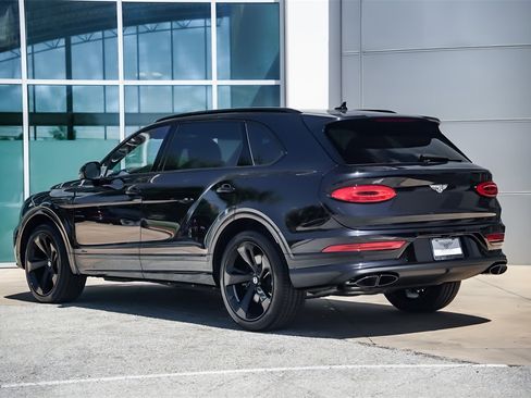 Certified 2024 Bentley Bentayga Extended Wheelbase image 3