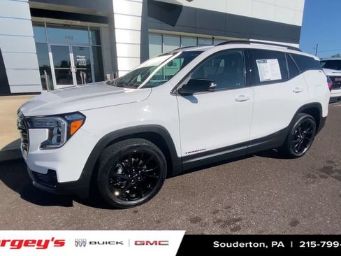 Used 2023 GMC Terrain SLT w/ Elevation Edition AWD/4WD image 5