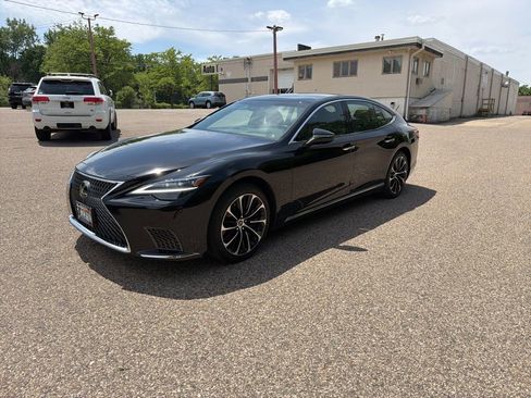Used 2023 Lexus LS 500 AWD w/ Luxury Package image 4