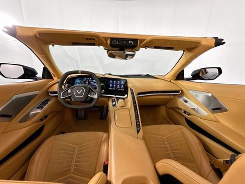 Used 2023 Chevrolet Corvette Stingray Premium Conv w/ Z51 Performance Package RWD image 16