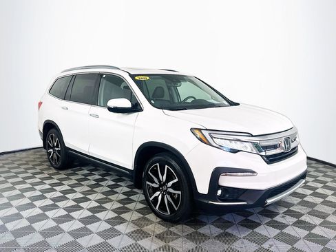 Certified 2022 Honda Pilot Touring image 1