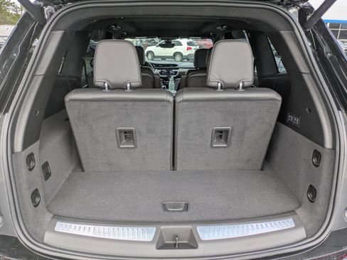 New 2025 Cadillac XT6 Premium Luxury w/ Platinum Package FWD image 7