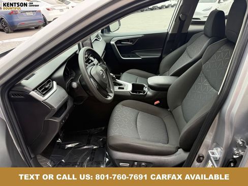 Used 2025 Toyota RAV4 XLE AWD/4WD image 28