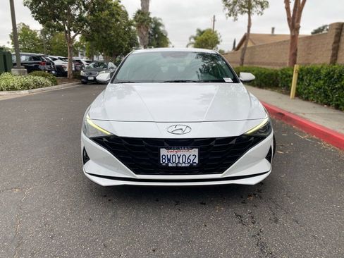 Used 2021 Hyundai Elantra SEL FWD image 3