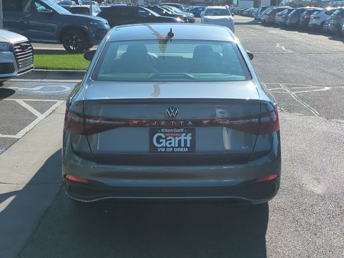 New 2025 Volkswagen Jetta SE image 7