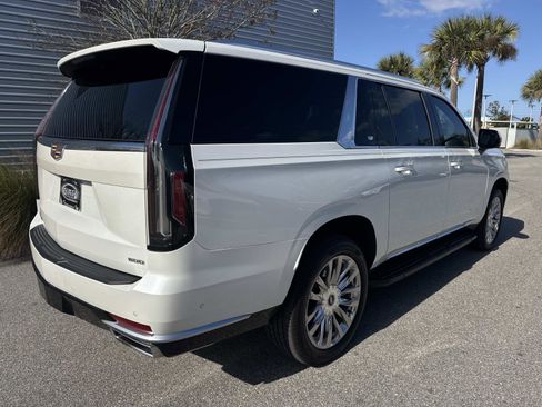 Used 2021 Cadillac Escalade ESV Premium Luxury w/ Driver Assist Tech Package image 6
