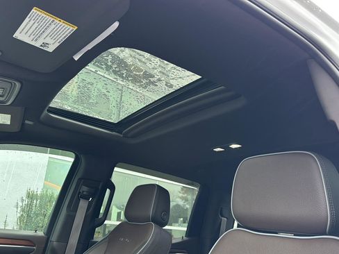 Used 2023 GMC Sierra 1500 Denali w/ Denali Reserve Package image 27