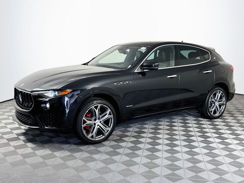 Used 2019 Maserati Levante GranSport AWD/4WD image 4