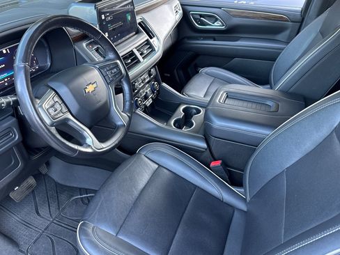 Used 2022 Chevrolet Suburban Premier image 10
