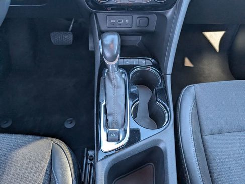 Used 2022 Buick Encore GX Select image 23