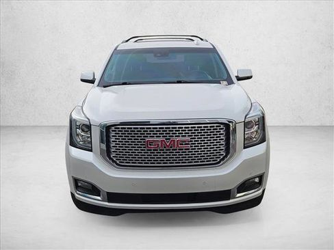 Used 2017 GMC Yukon Denali w/ Open Road Package image 2