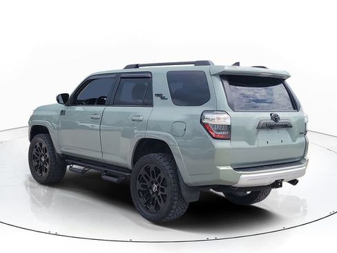 Used 2022 Toyota 4Runner TRD Off-Road AWD/4WD image 7
