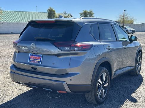 Certified 2026 Nissan Rogue SL image 5