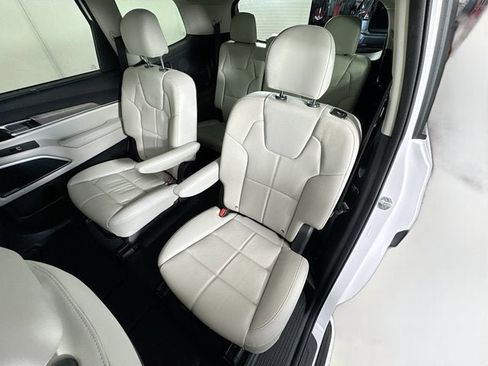 Used 2022 Kia Telluride EX w/ EX Premium Package AWD/4WD image 26