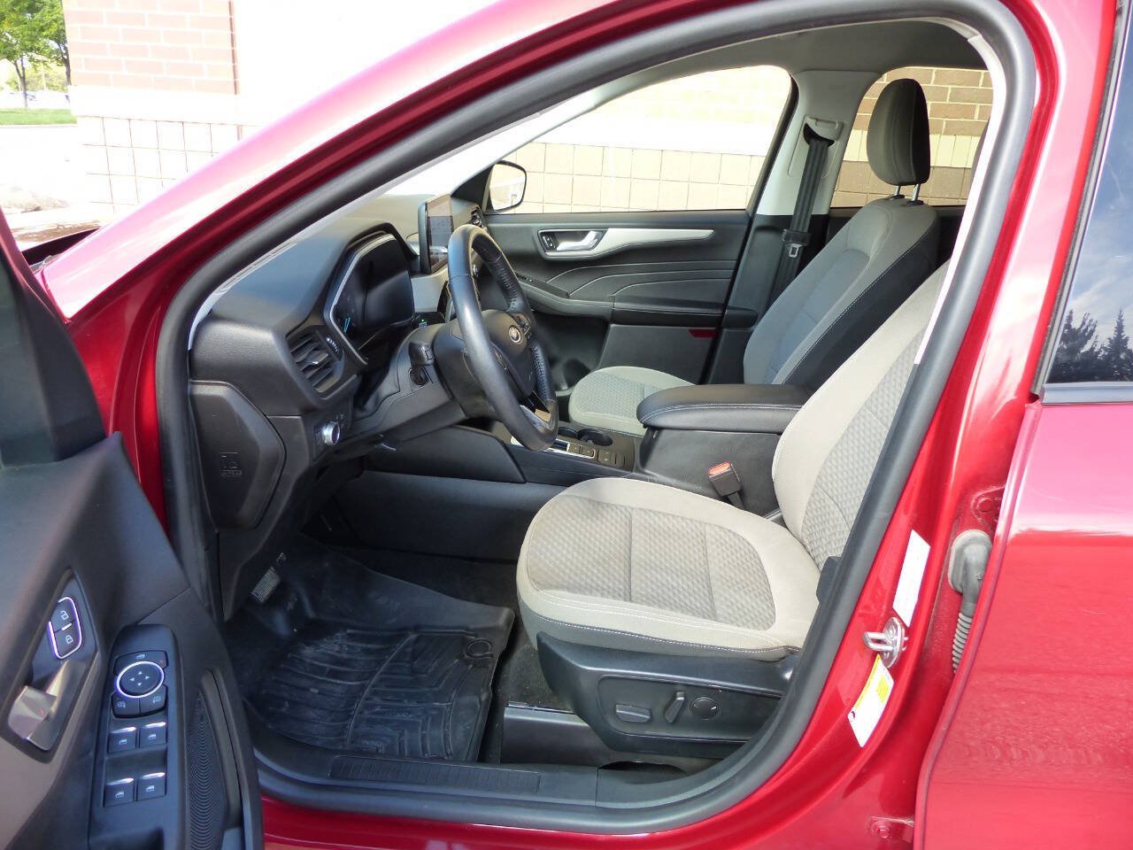 Used 2021 Ford Escape SE w/ Convenience Package AWD/4WD image 21