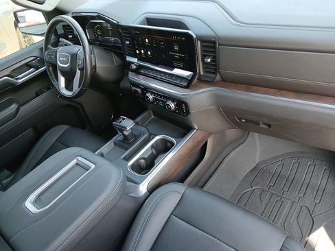 Used 2022 GMC Sierra 1500 SLT AWD/4WD image 69