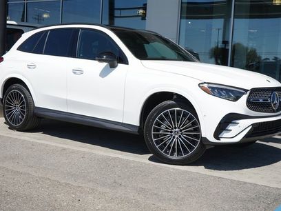 New 2025 Mercedes-Benz GLC 300