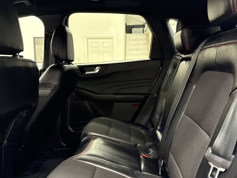 Used 2023 Ford Escape ST-Line Select w/ Tech Pack #2 image 18