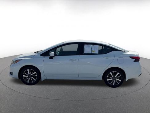 Used 2025 Nissan Versa SV w/ Trunk Package FWD image 9