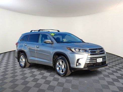 Used 2019 Toyota Highlander Limited Platinum image 1