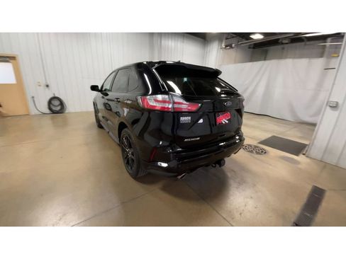 Used 2020 Ford Edge ST-Line image 6