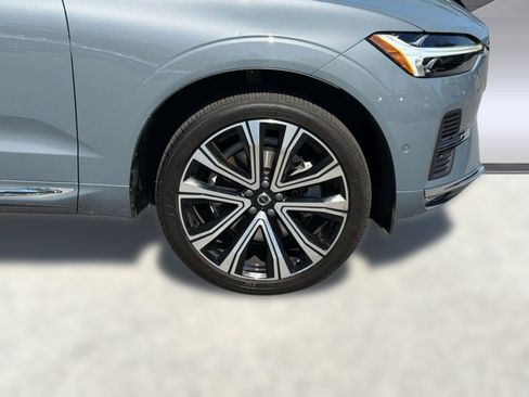 Certified 2023 Volvo XC60 B5 Ultimate AWD/4WD image 12