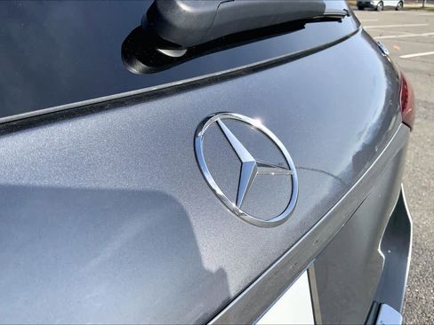 Used 2024 Mercedes-Benz GLE 350 4MATIC image 9