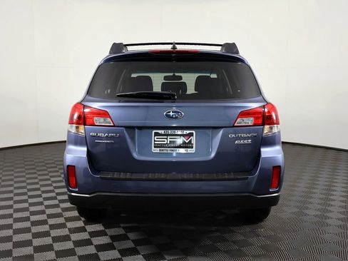 Used 2013 Subaru Outback 2.5i Limited w/ Moonroof Pkg image 8