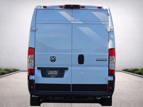 New 2026 RAM ProMaster 2500 w/ Quick Order Package 22G SLT FWD image 6