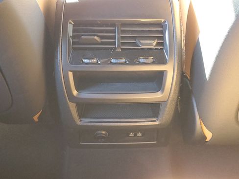 Used 2024 BMW X5 xDrive40i w/ Executive Package image 13