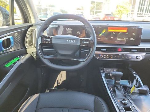 New 2026 Kia Sorento S image 8