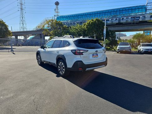 Used 2023 Subaru Outback Limited XT image 5