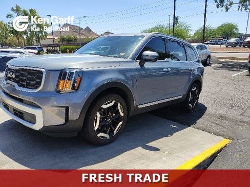 Used 2024 Kia Telluride S w/ S Sunroof Package FWD image 1