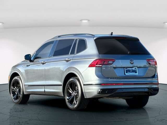 Used 2023 Volkswagen Tiguan SE R-Line FWD image 4