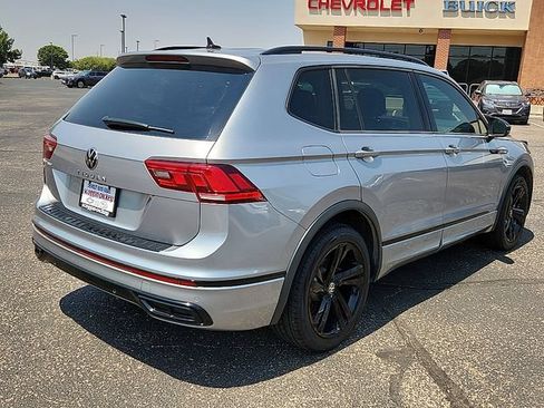 Used 2023 Volkswagen Tiguan SE R-Line FWD image 4
