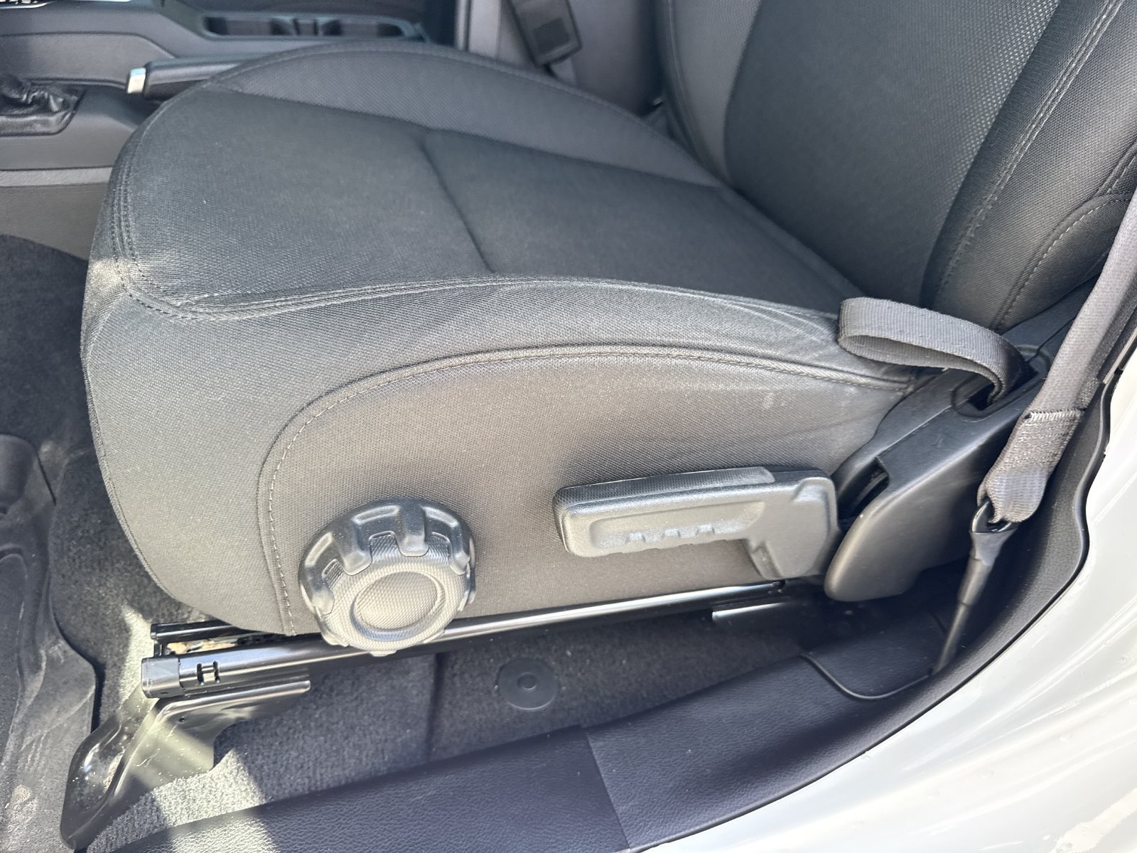 Used 2022 Jeep Wrangler Unlimited Sport AWD/4WD image 16