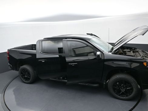 Used 2023 Chevrolet Silverado 1500 LT Trail Boss w/ LT Trail Boss Premium Package AWD/4WD image 36