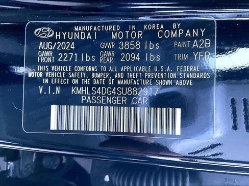 Certified 2025 Hyundai Elantra SEL w/ Cargo Package image 6