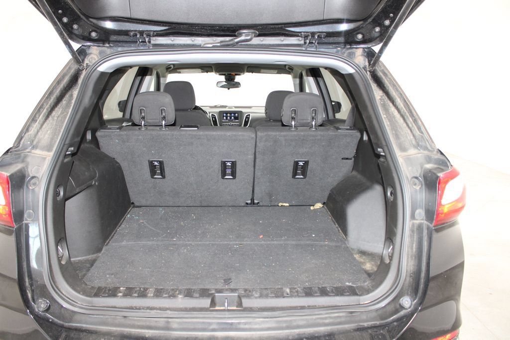 Used 2019 Chevrolet Equinox LT w/ LPO, Cargo Package FWD image 23