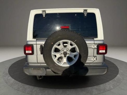 Used 2021 Jeep Wrangler Unlimited Sport AWD/4WD image 6
