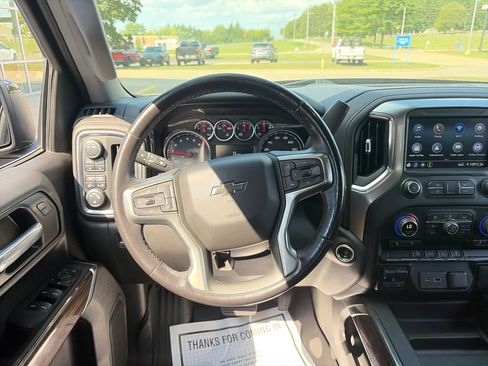 Used 2021 Chevrolet Silverado 1500 LT Trail Boss w/ Bed Protection Package AWD/4WD image 13