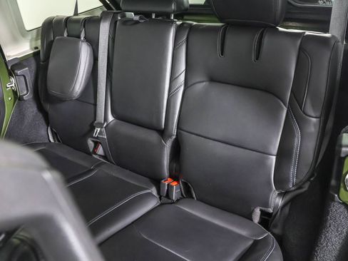 Used 2023 Jeep Wrangler Unlimited Rubicon 4xe AWD/4WD image 37
