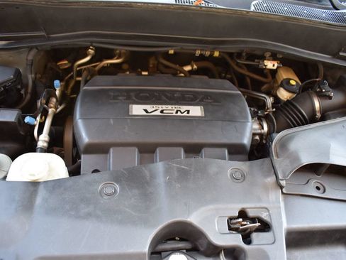 Used 2010 Honda Pilot Touring image 7