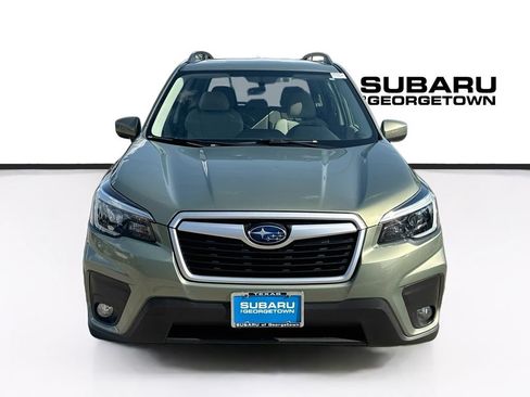 Used 2021 Subaru Forester Premium AWD/4WD image 2