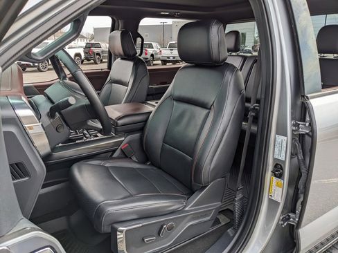 Used 2022 Ford F150 Lariat w/ Equipment Group 502A High image 42