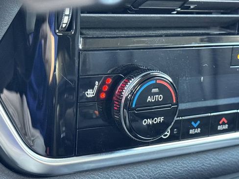 Certified 2023 Nissan Rogue SL w/ SL Premium Package image 34