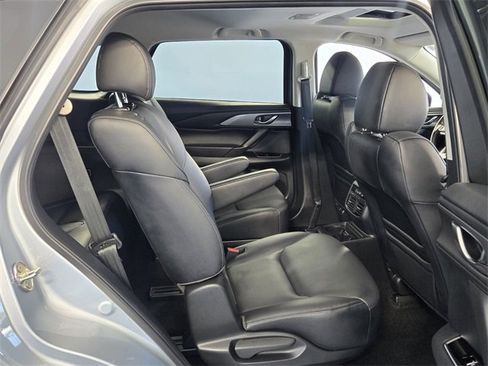 Used 2023 MAZDA CX-9 Touring image 17
