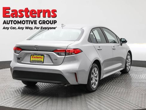 Used 2024 Toyota Corolla LE image 5