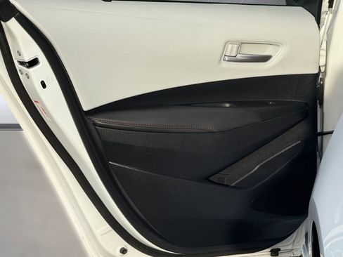 Certified 2025 Toyota Corolla SE image 28